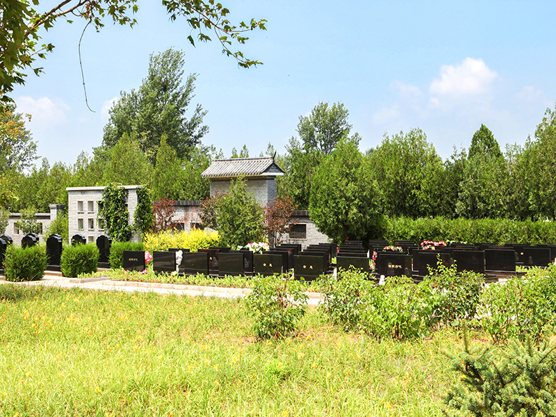 北京温泉墓园在哪？还有空的墓位吗？
